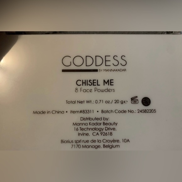 Manna Kadar Chisel Me face palette - Picture 2 of 2